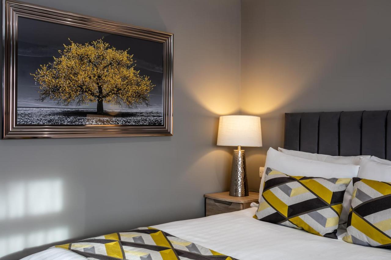 Roydon Marina Village Hotel Dış mekan fotoğraf