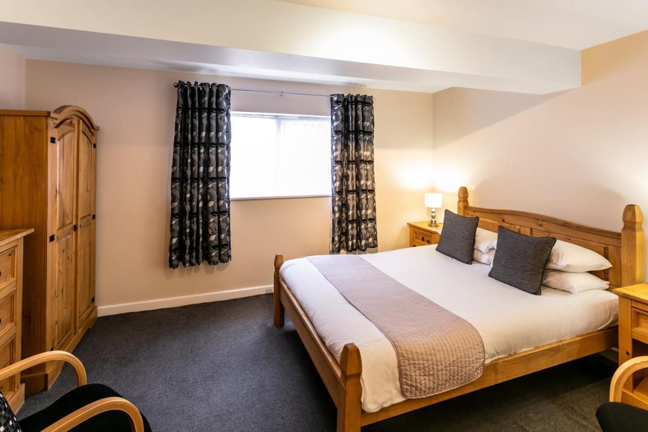 Roydon Marina Village Hotel Dış mekan fotoğraf