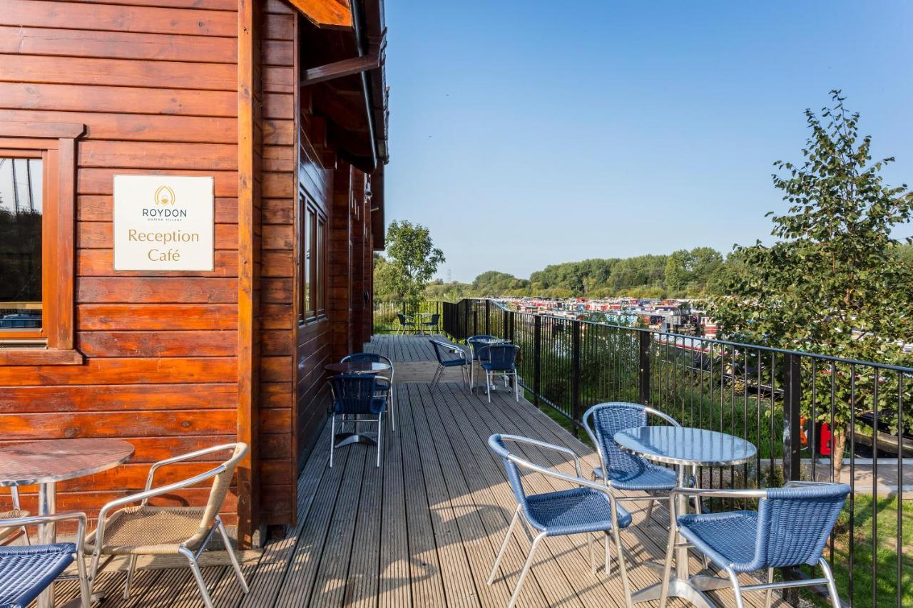Roydon Marina Village Hotel Dış mekan fotoğraf